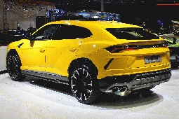 Lamborghini Urus für Fotos gesucht Gesuch 40853 Bild 2